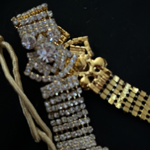 Stunning Necklace - Picture 5 of 6